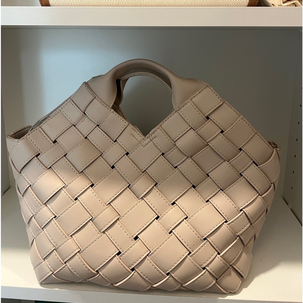 Woven handbag